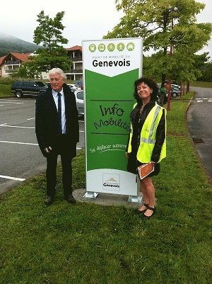 Denis DUVERNAY, Vice-prsident Infrastructures, Mobilit, Btiments du Conseil Dpartemental et Mme Batrice FOL, MAire de Savigny.